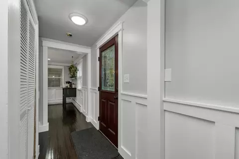 Entry Way - 10 Tonga Dr, Bow, NH 03304 photo 8 of 11