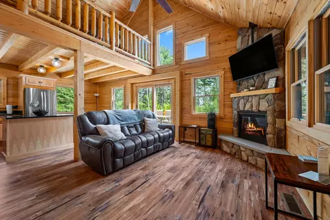 Living - 73 Ridge Rd, Bethlehem, NH 03574 photo 3 of 6