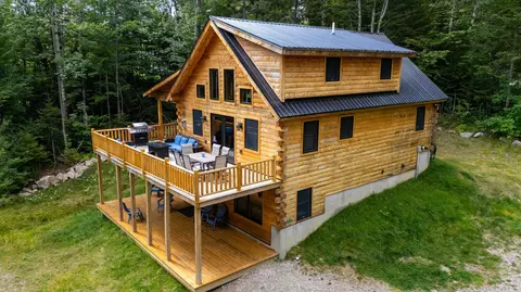 73 Ridge Rd, Bethlehem, NH 03574