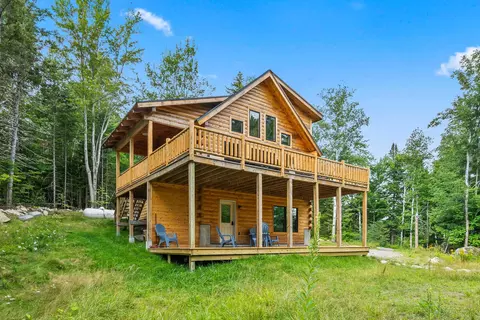 Exterior - 73 Ridge Rd, Bethlehem, NH 03574 photo 1 of 9