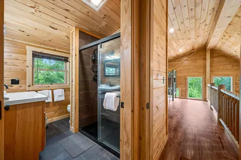 Entry Way - 73 Ridge Rd, Bethlehem, NH 03574 photo 1 of 1