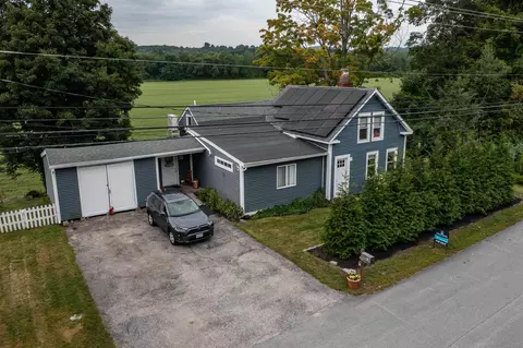 30 Hannah Dustin Dr, Concord, NH 03301