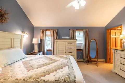 12 Applewood Ln, Salem, NH 03079