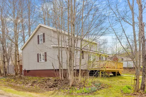 Exterior - 46 Elm St, Bethlehem, NH 03574 photo 2 of 10