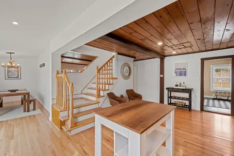 Entry Way - 46 Elm St, Bethlehem, NH 03574 photo 6 of 6