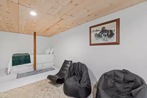 Bedroom - 46 Elm St, Bethlehem, NH 03574 photo 10 of 10