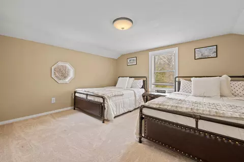 Bedroom - 46 Elm St, Bethlehem, NH 03574 photo 5 of 10