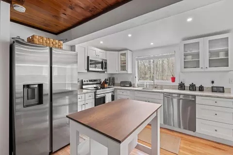 Kitchen - 46 Elm St, Bethlehem, NH 03574 photo 2 of 5