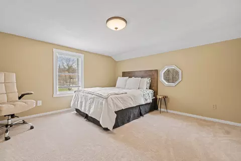 Bedroom - 46 Elm St, Bethlehem, NH 03574 photo 7 of 10