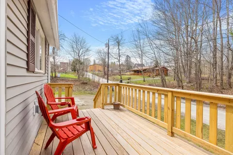 Exterior - 46 Elm St, Bethlehem, NH 03574 photo 7 of 10