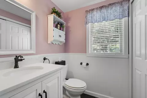 Bath - 10 Westview Rd, Brookline, NH 03033 photo 1 of 3
