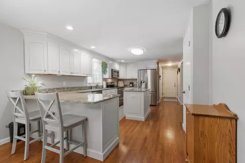 Kitchen - 10 Westview Rd, Brookline, NH 03033 photo 5 of 5