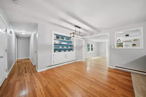 Entry Way - 3 Doris St, Derry, NH 03038 photo 3 of 3
