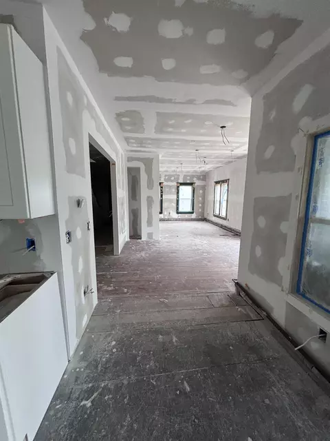 Entry Way - 101 Maple St, Berlin, NH 03570 photo 6 of 12