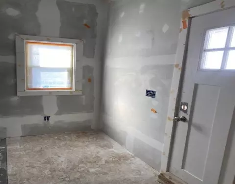 Entry Way - 101 Maple St, Berlin, NH 03570 photo 3 of 12
