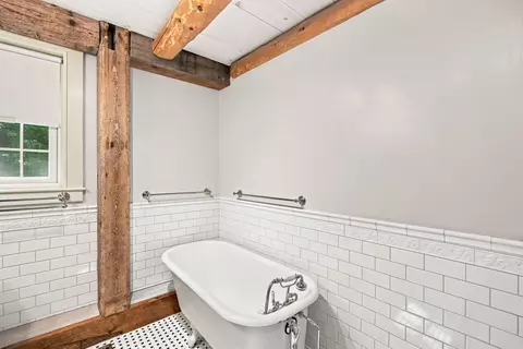 Bath - 369 Stoddard Rd, Wolfeboro, NH 03894 photo 5 of 7