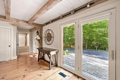 Entry Way - 369 Stoddard Rd, Wolfeboro, NH 03894 photo 3 of 8