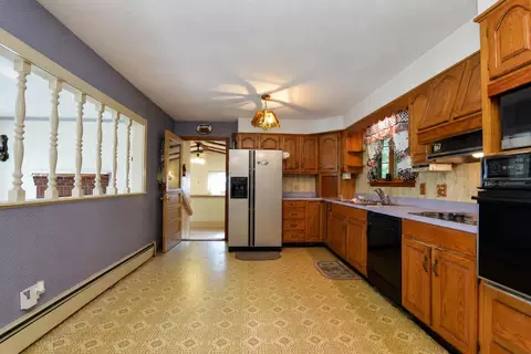 Kitchen - 123 Raceway Rd, Jericho, VT 05465 photo 4 of 4