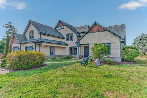 21 Balsam Ln, Campton, NH 03223