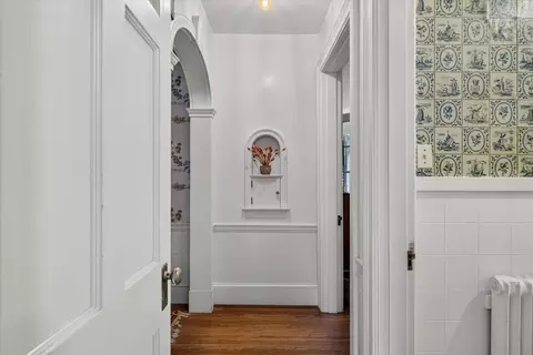 Entry Way - 61 Ormsbee Ave, Proctor, VT 05765 photo 2 of 6