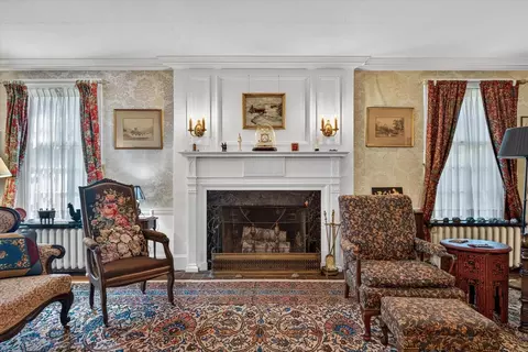 Living - 61 Ormsbee Ave, Proctor, VT 05765 photo 2 of 9