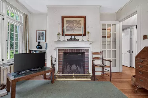 Living - 61 Ormsbee Ave, Proctor, VT 05765 photo 8 of 9