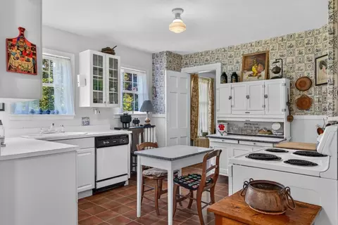 Kitchen - 61 Ormsbee Ave, Proctor, VT 05765 photo 7 of 7