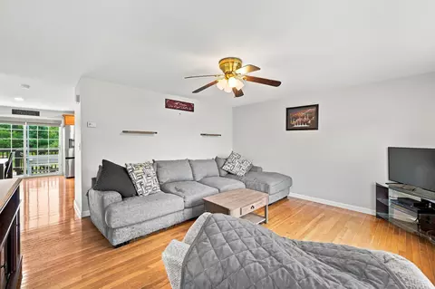 Living - 30 Pearson Way, Epping, NH 03042 photo 2 of 4