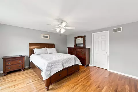 Bedroom - 30 Pearson Way, Epping, NH 03042 photo 2 of 4