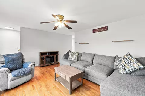Living - 30 Pearson Way, Epping, NH 03042 photo 3 of 4