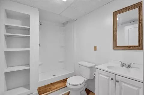 Bath - 9 Griswold St, Jericho, VT 05465 photo 2 of 2