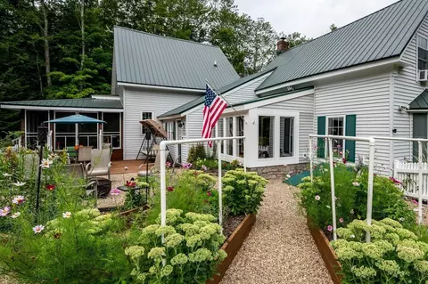 Exterior - 32 Flutter St, Nottingham, NH 03290 photo 5 of 10
