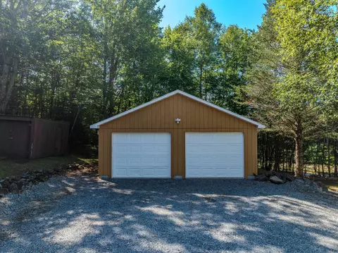 Exterior - 189 Plain Rd, Bath, NH 03740 photo 9 of 12