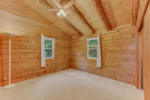 Bedroom - 189 Plain Rd, Bath, NH 03740 photo 1 of 7