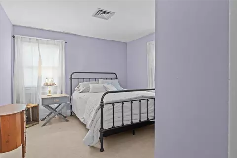 Bedroom - 21 Meadow Dr, Jericho, VT 05465 photo 4 of 5