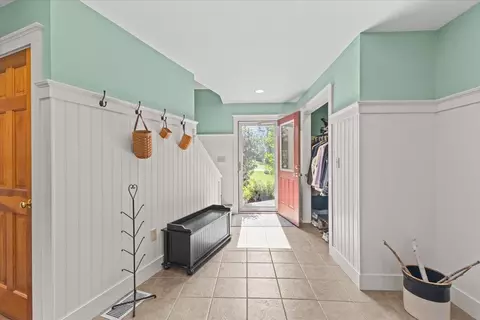 Entry Way - 21 Meadow Dr, Jericho, VT 05465 photo 3 of 4
