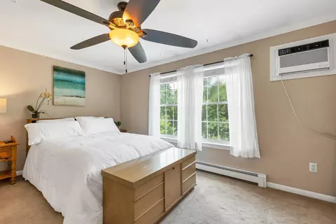 Bedroom - 6 Pleasant St #E11, Hooksett, NH 03106 photo 1 of 6