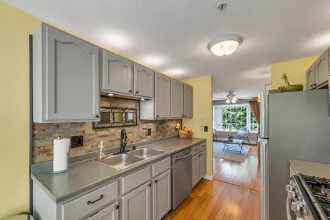 Kitchen - 6 Pleasant St #E11, Hooksett, NH 03106 photo 4 of 4