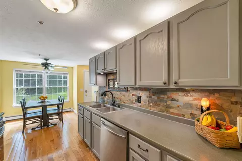 Kitchen - 6 Pleasant St #E11, Hooksett, NH 03106 photo 1 of 4