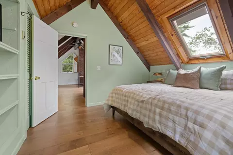 Bedroom - 151 Dwight Rd, Hartford, VT 05059 photo 4 of 4