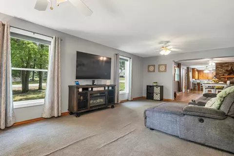 Living - 6 Ridgewood Dr, Bow, NH 03304 photo 3 of 5