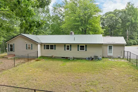 Exterior - 6 Ridgewood Dr, Bow, NH 03304 photo 9 of 9