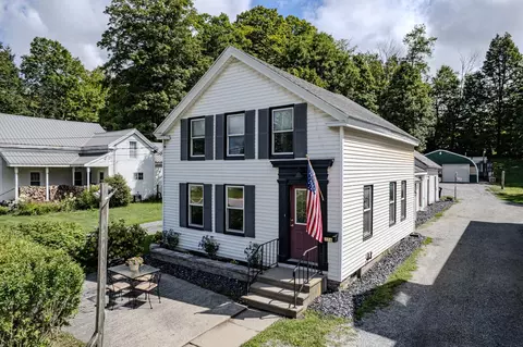 214 Beaman St, Poultney, VT 05764