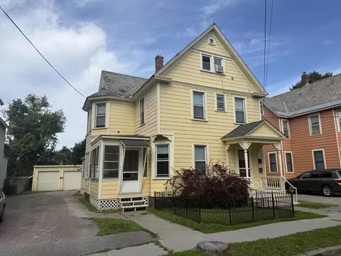 25 Lafayette Pl, Burlington, VT 05401