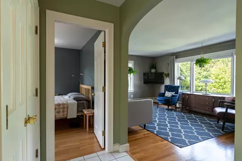 Entry Way - 22 Crescent Ave, Dover, NH 03820 photo 2 of 5