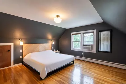 Bedroom - 22 Crescent Ave, Dover, NH 03820 photo 3 of 5
