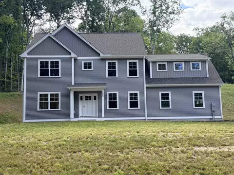 105 Seaverns Bridge Rd, Merrimack, NH 03054