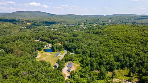 21 Dacon Lan Ln #E, Troy, NH 03465 photo 4