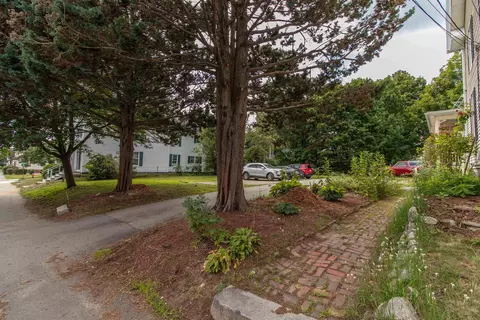 Exterior - 68 S State St, Concord, NH 03301 photo 13 of 14