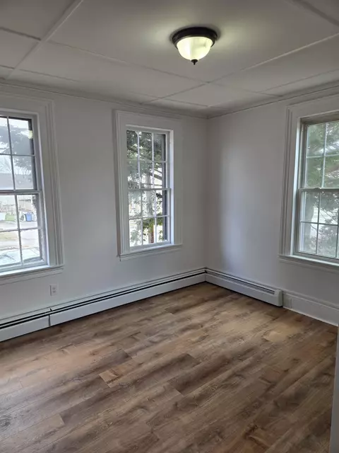 Bedroom - 68 S State St, Concord, NH 03301 photo 4 of 4